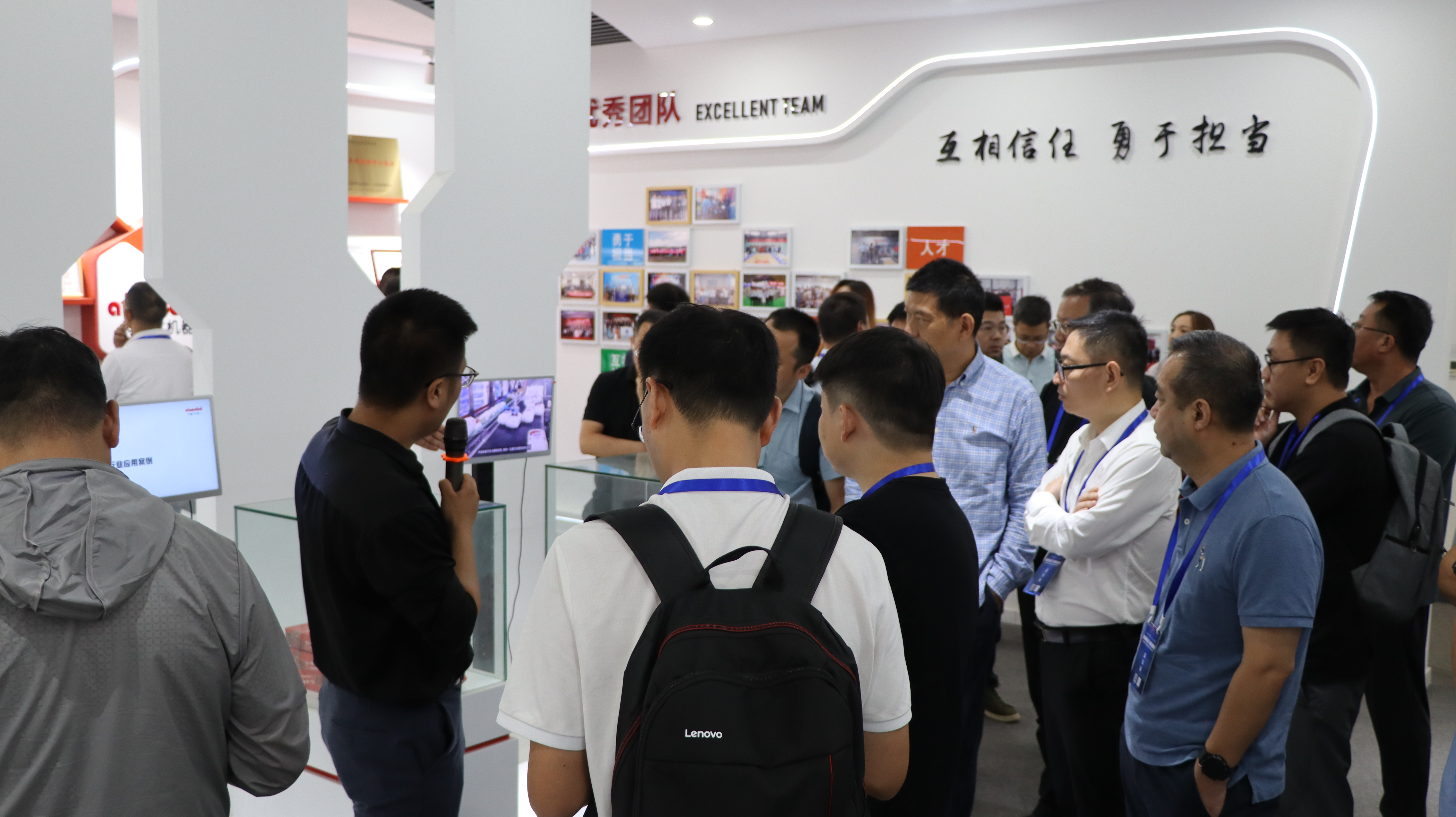 蓝月亮料免资料大全